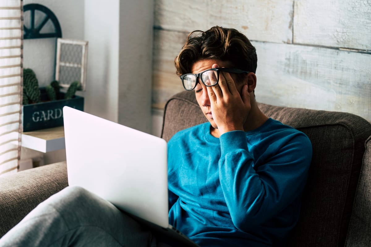 For young adults, less sleep means more risk while working and driving